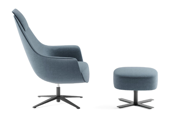 comprar Una silla de oficina con apoyo de pies. online manufacture